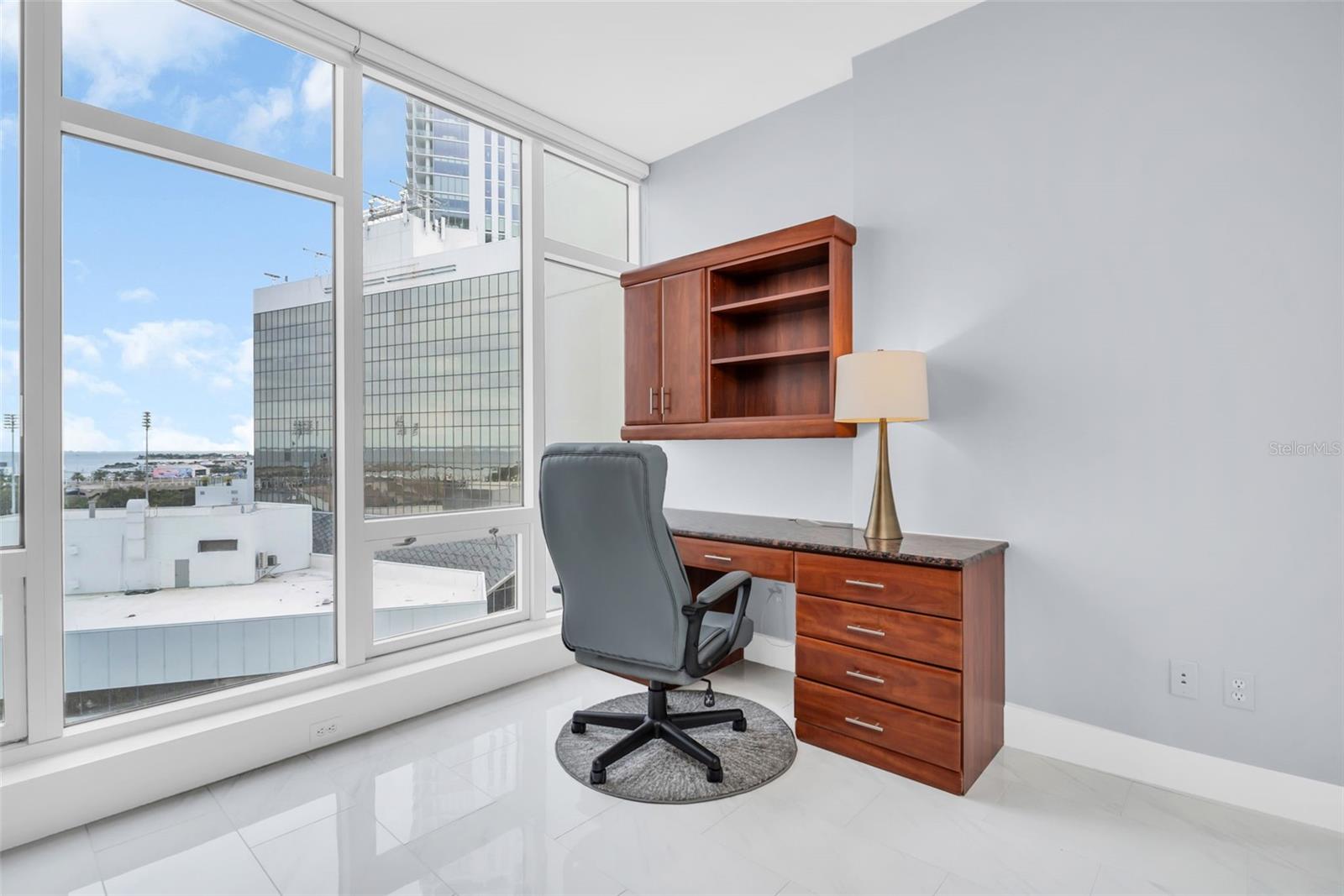 SIGNATURE PLACE CONDO - Residential