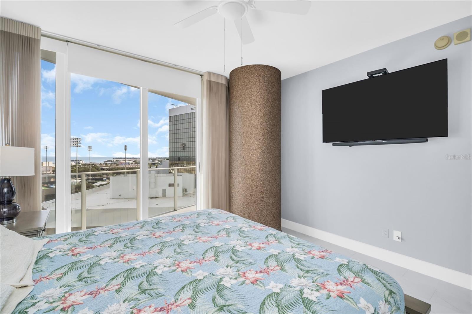 SIGNATURE PLACE CONDO - Residential