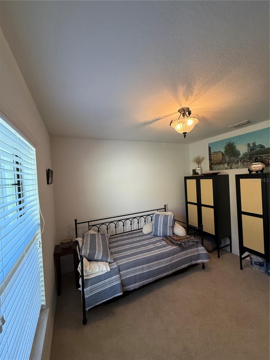 CENTRAL POINTE - Residential