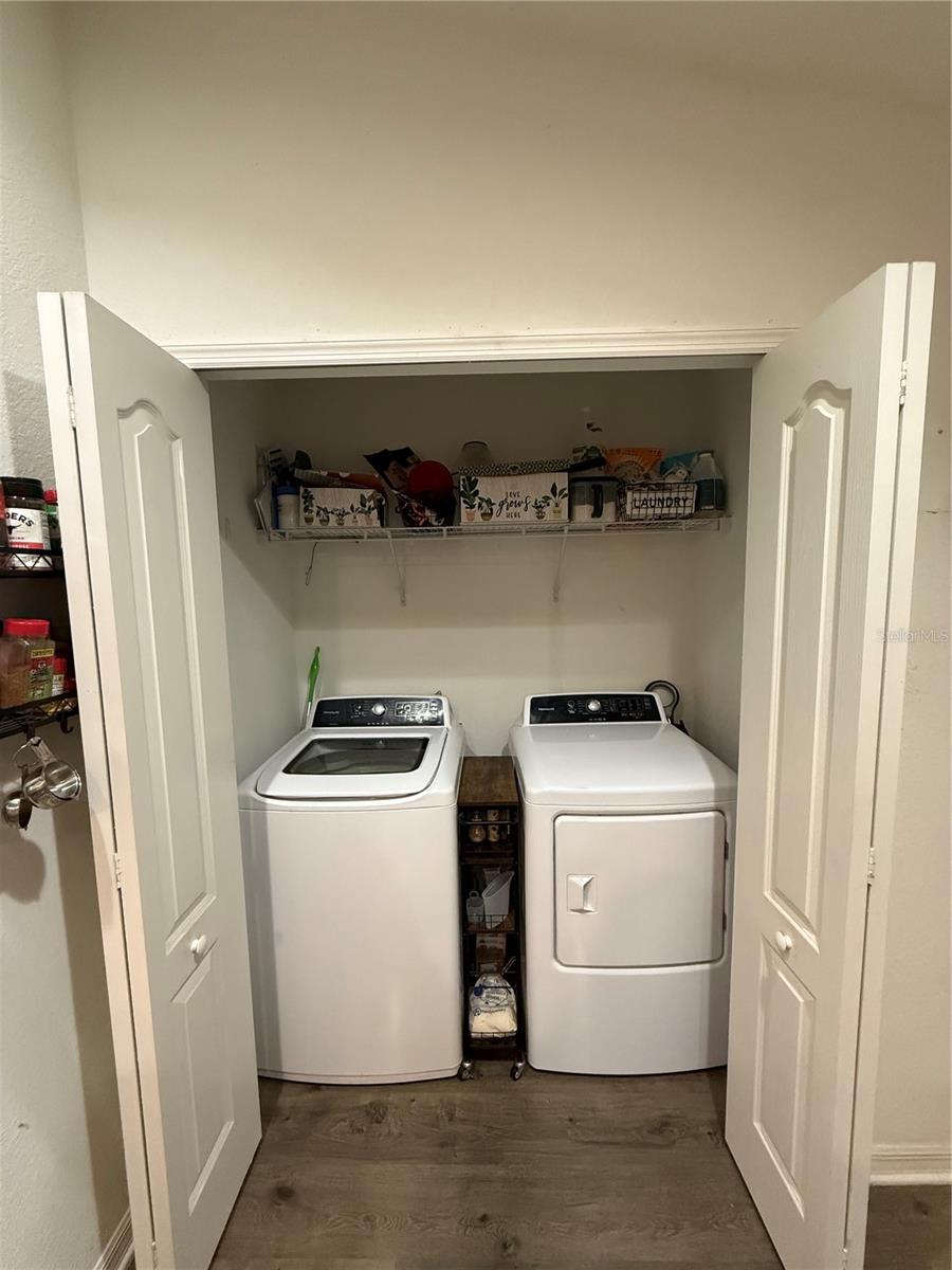 CENTRAL POINTE - Residential