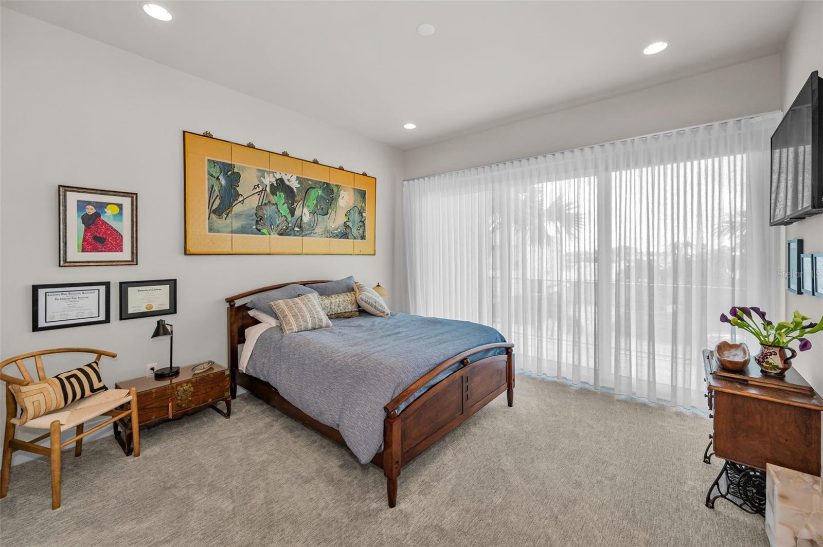 YACHT CLUB ESTATES - Residential