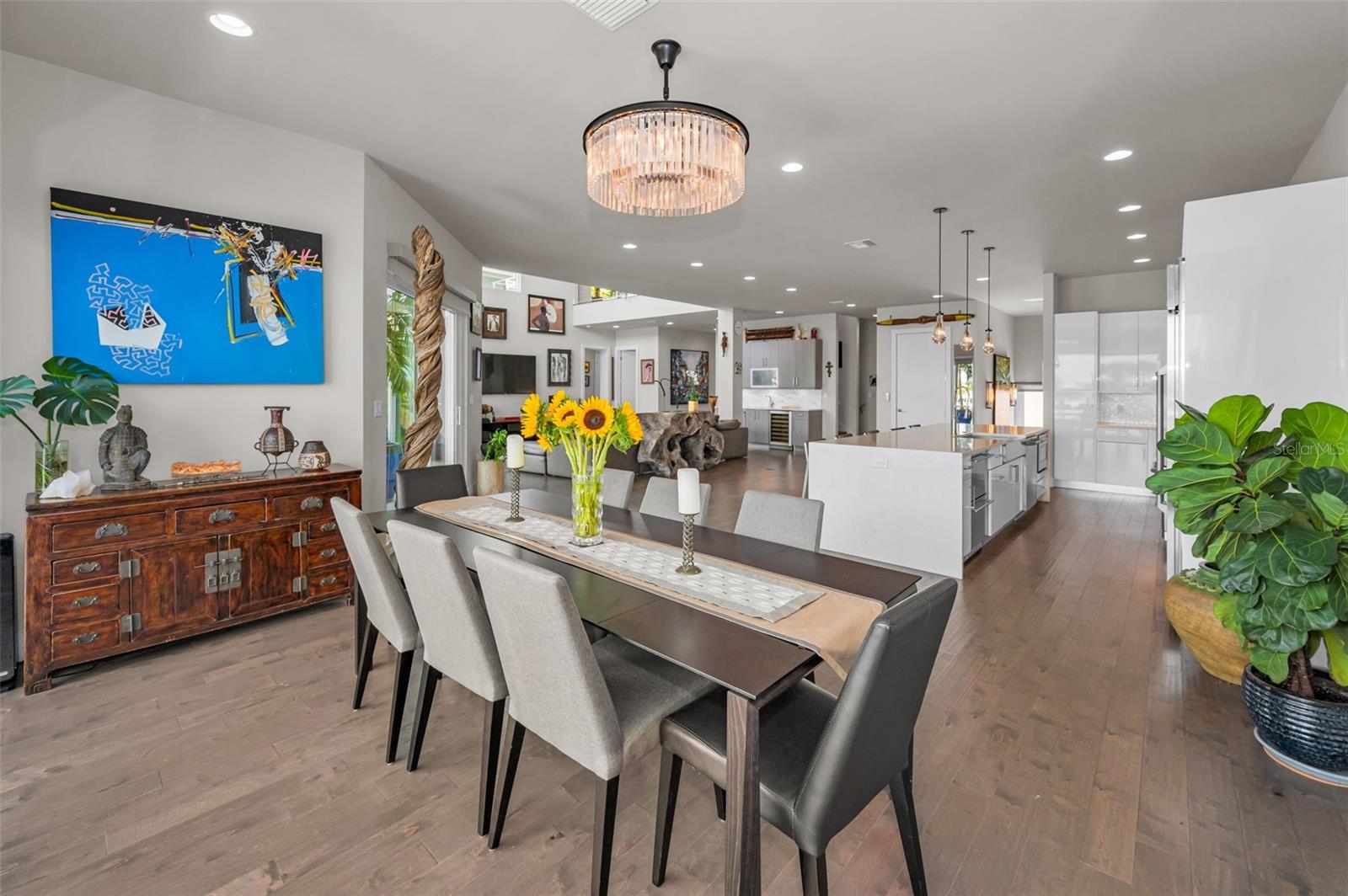 YACHT CLUB ESTATES - Residential