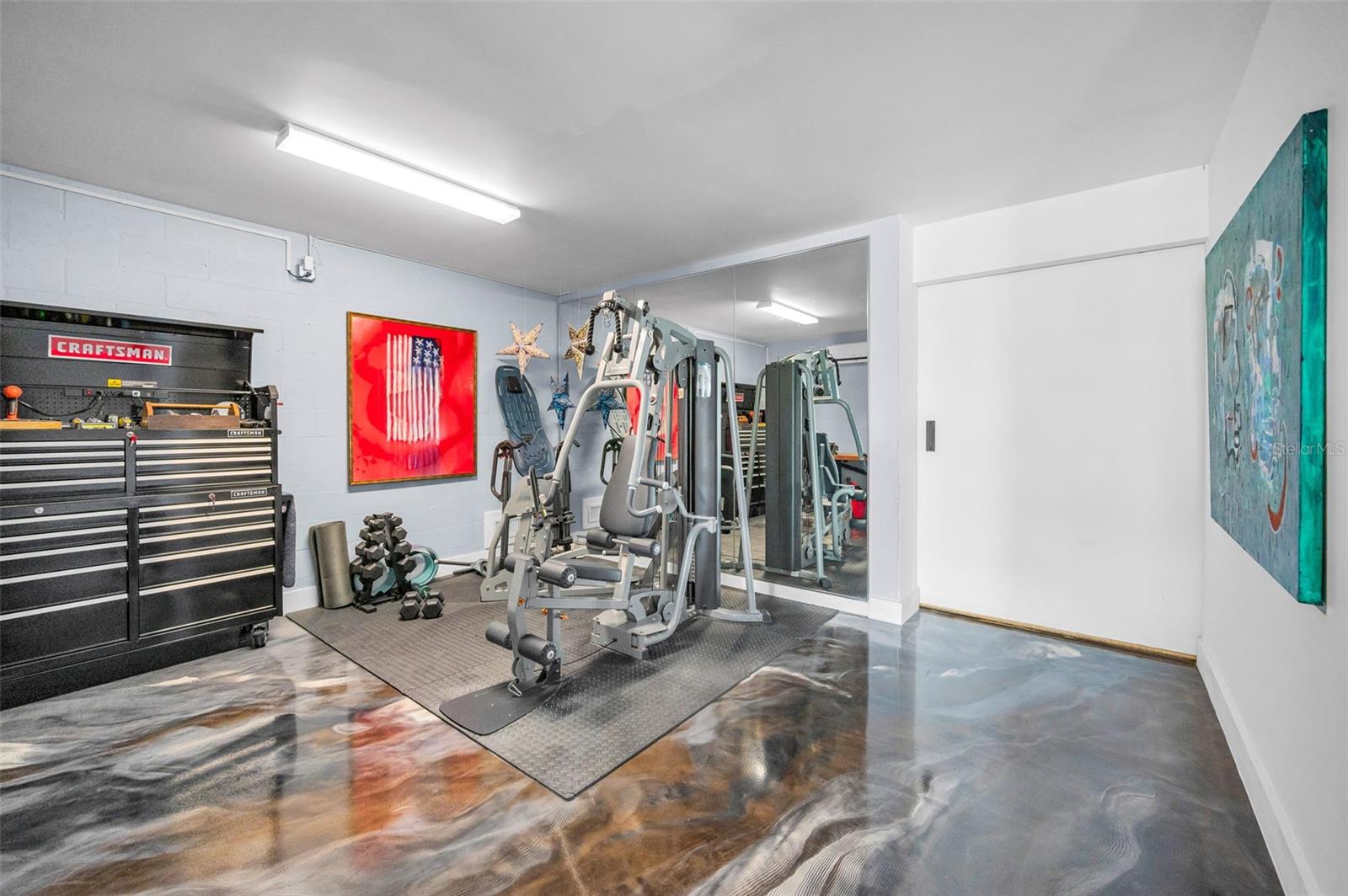 YACHT CLUB ESTATES - Residential