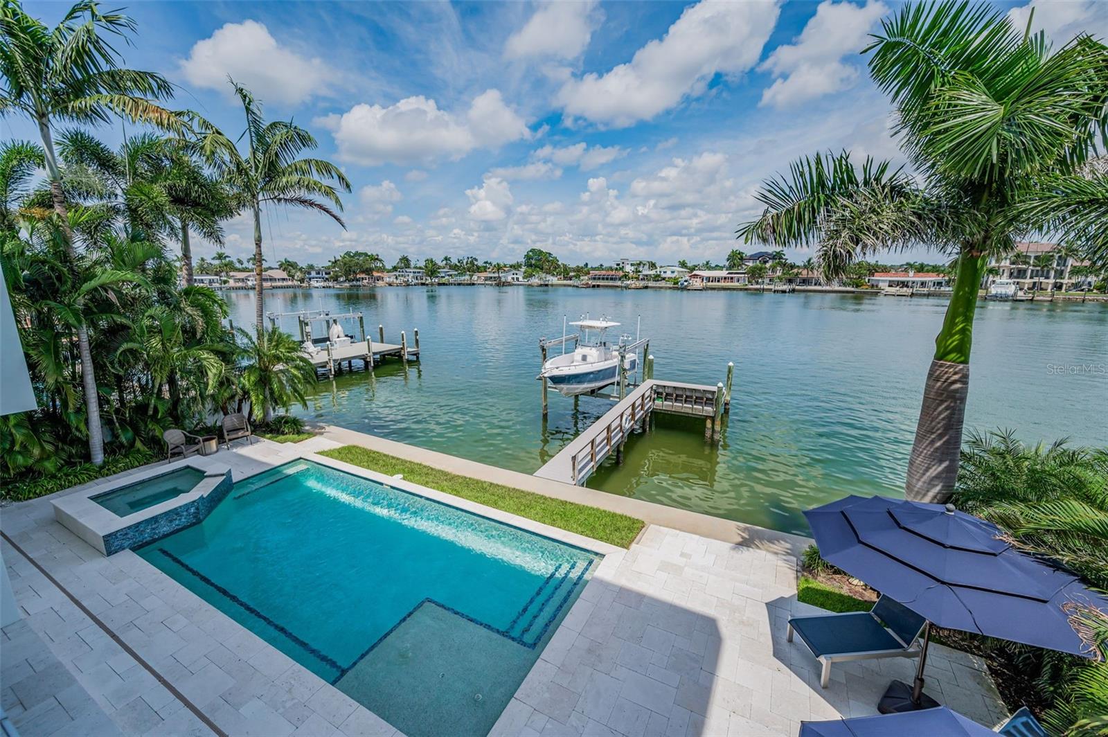 YACHT CLUB ESTATES - Residential