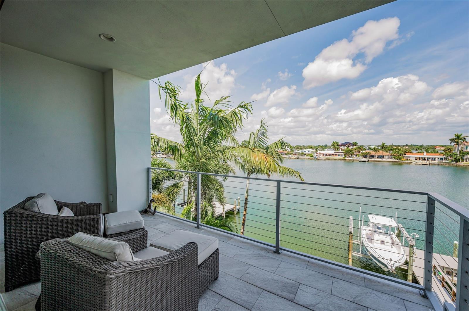 YACHT CLUB ESTATES - Residential