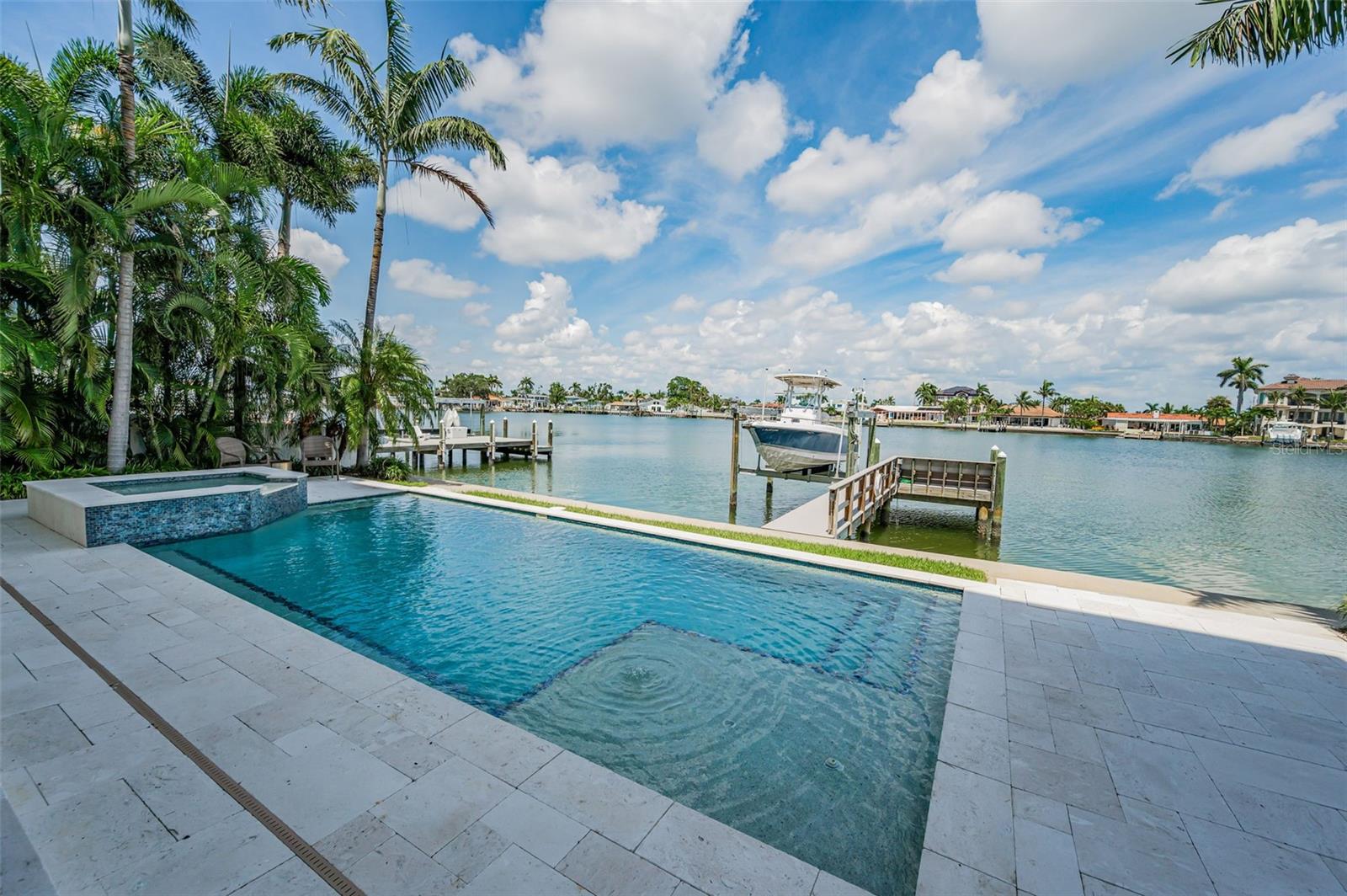 YACHT CLUB ESTATES - Residential