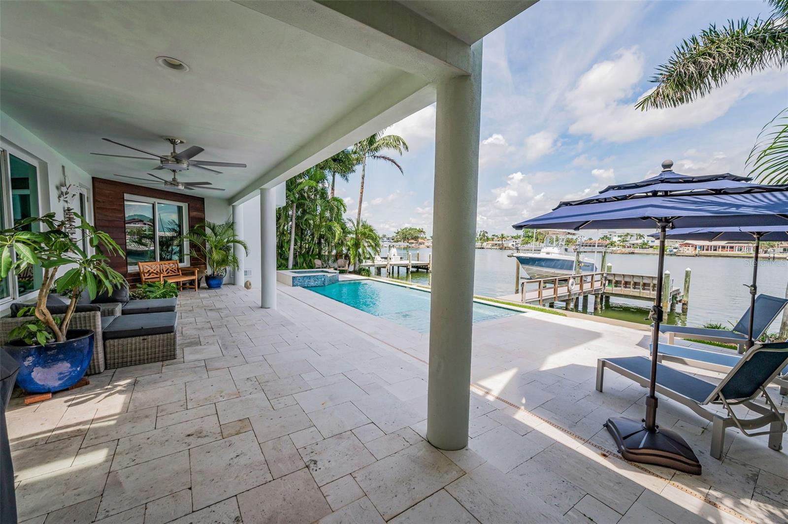 YACHT CLUB ESTATES - Residential