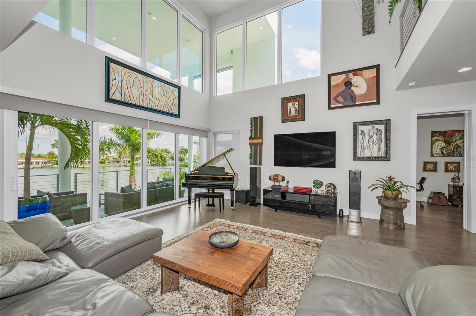 YACHT CLUB ESTATES - Residential