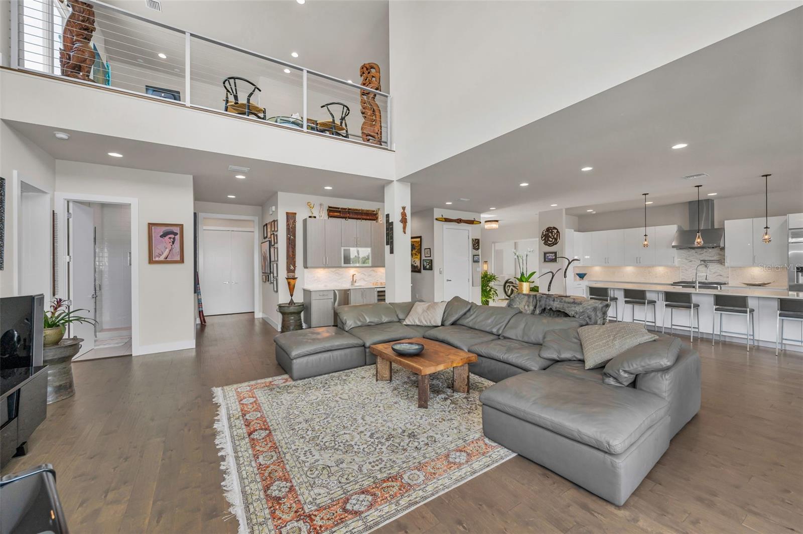 YACHT CLUB ESTATES - Residential