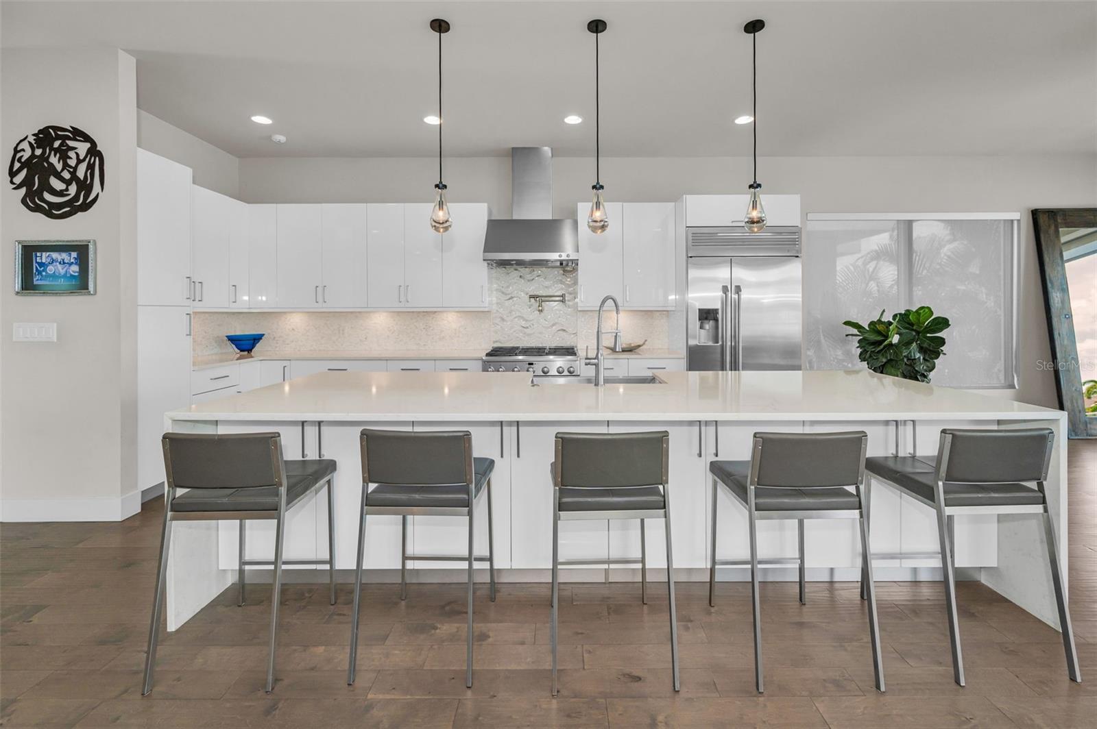 YACHT CLUB ESTATES - Residential