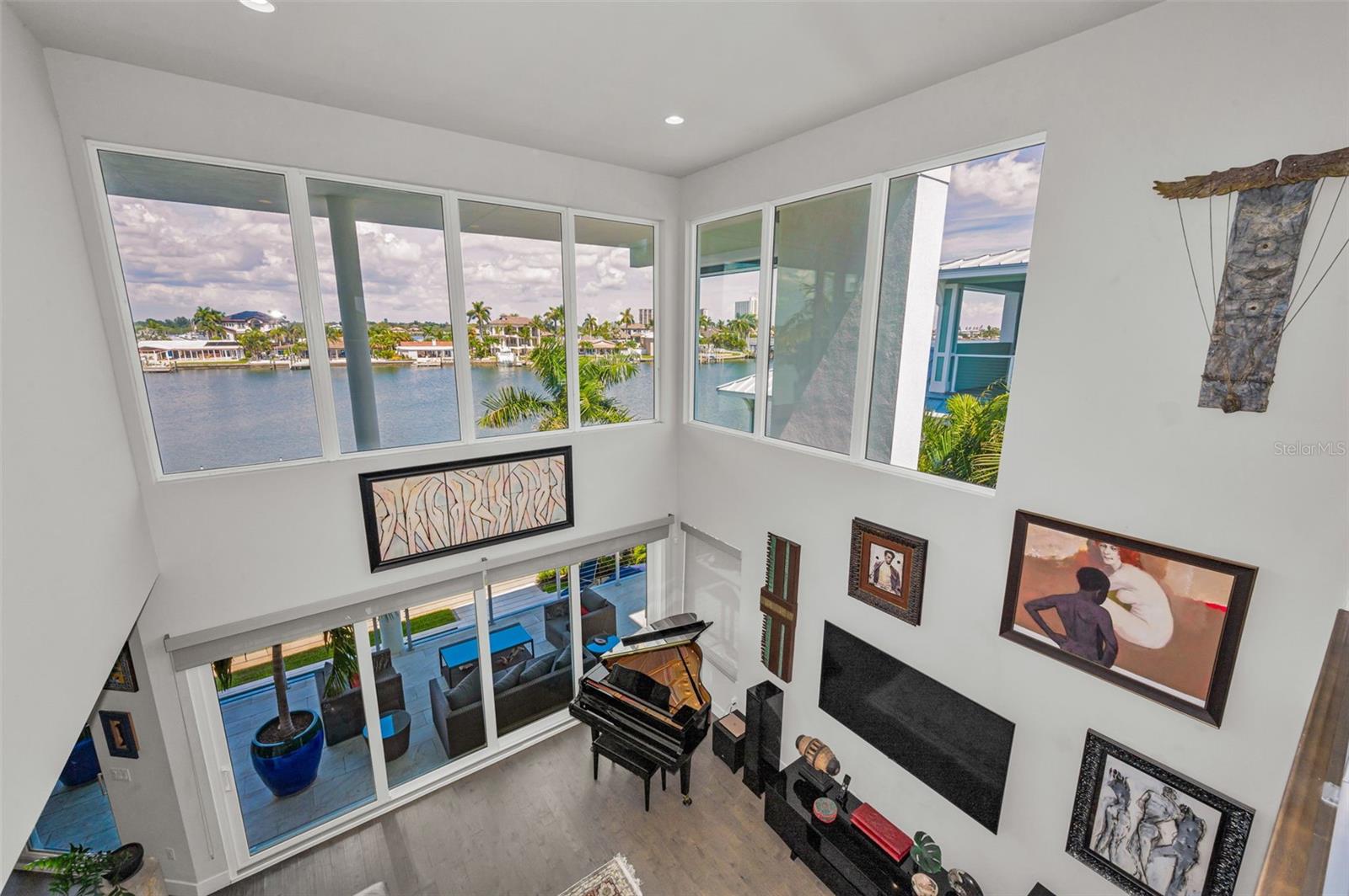 YACHT CLUB ESTATES - Residential