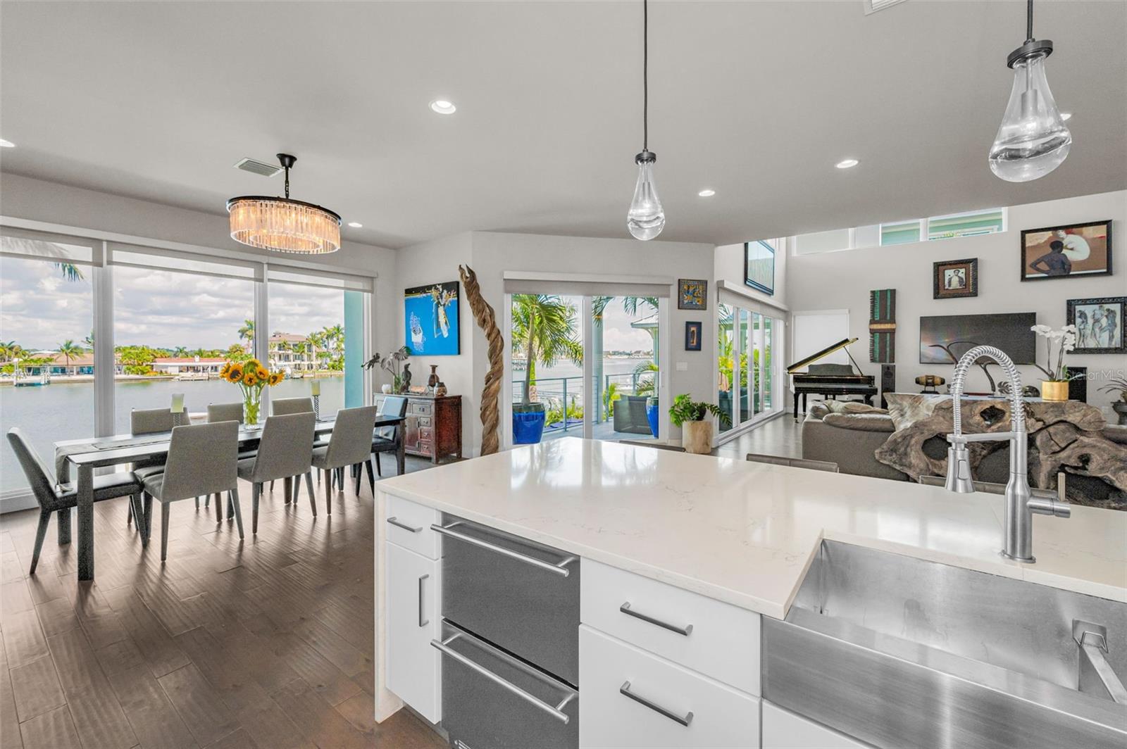 YACHT CLUB ESTATES - Residential