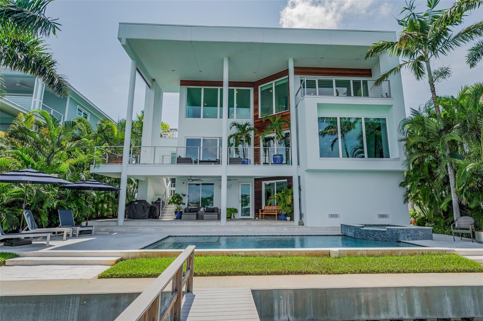 YACHT CLUB ESTATES - Residential