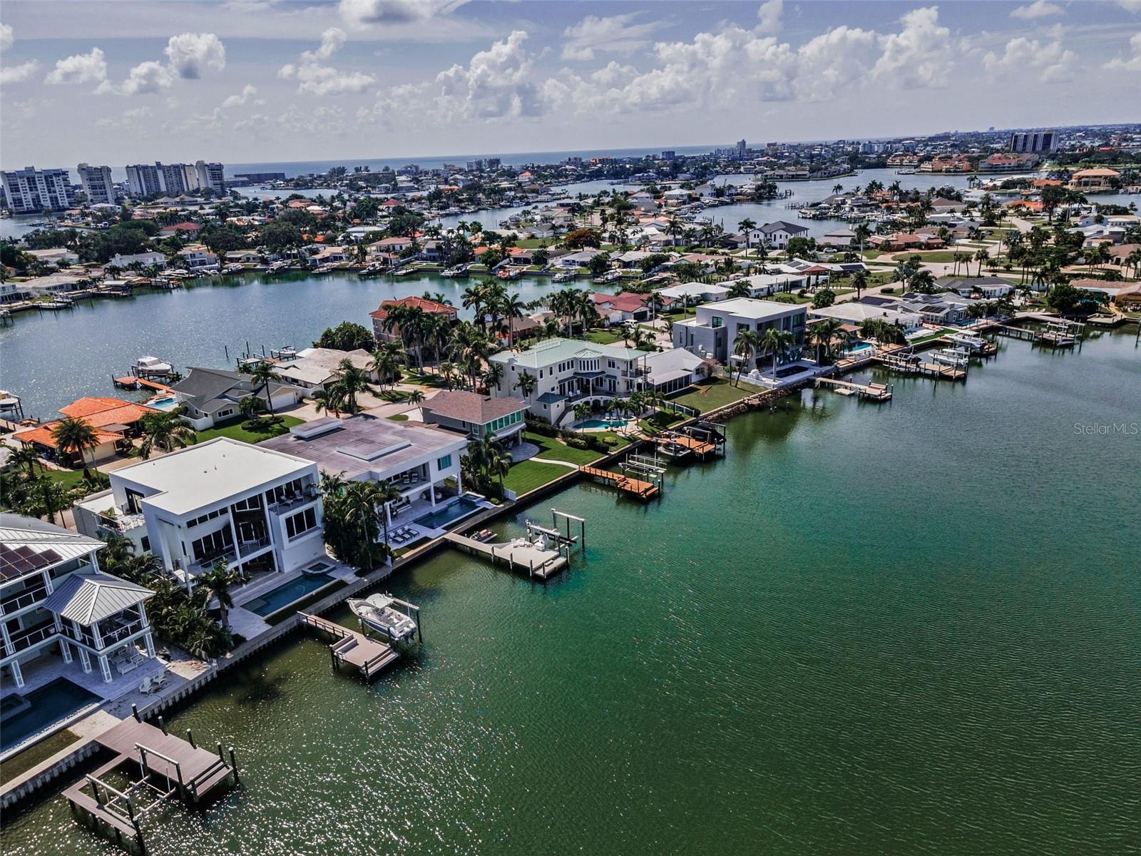 YACHT CLUB ESTATES - Residential