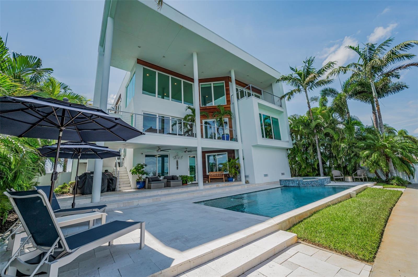 YACHT CLUB ESTATES - Residential