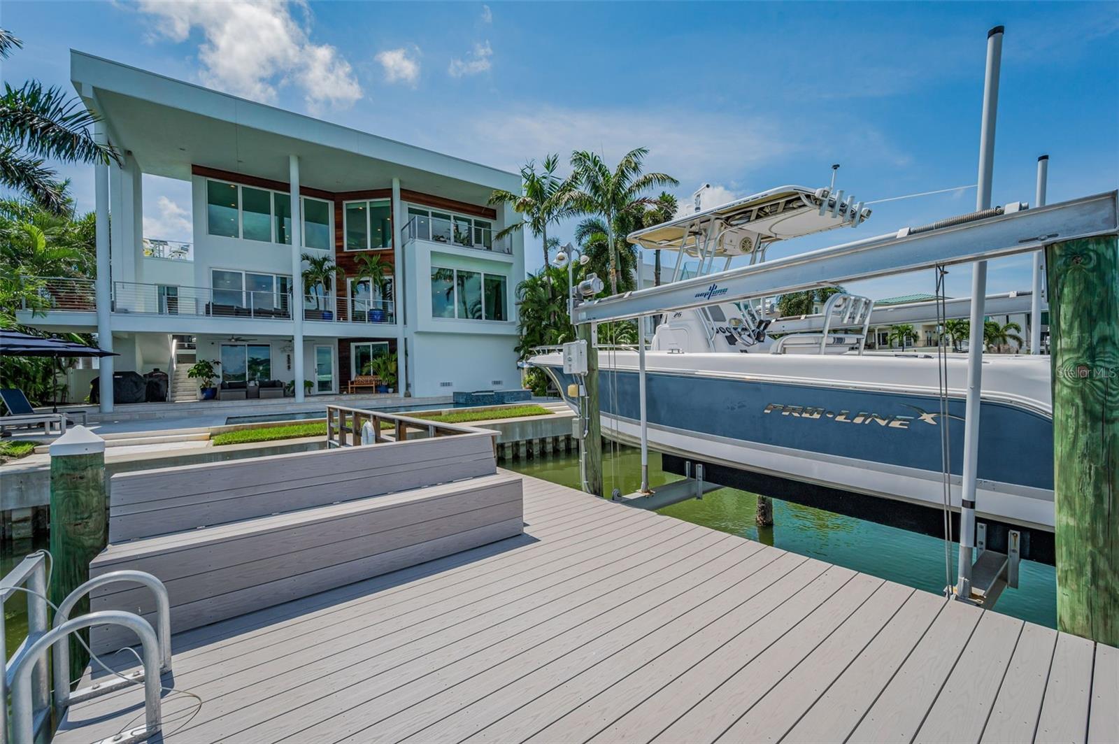 YACHT CLUB ESTATES - Residential