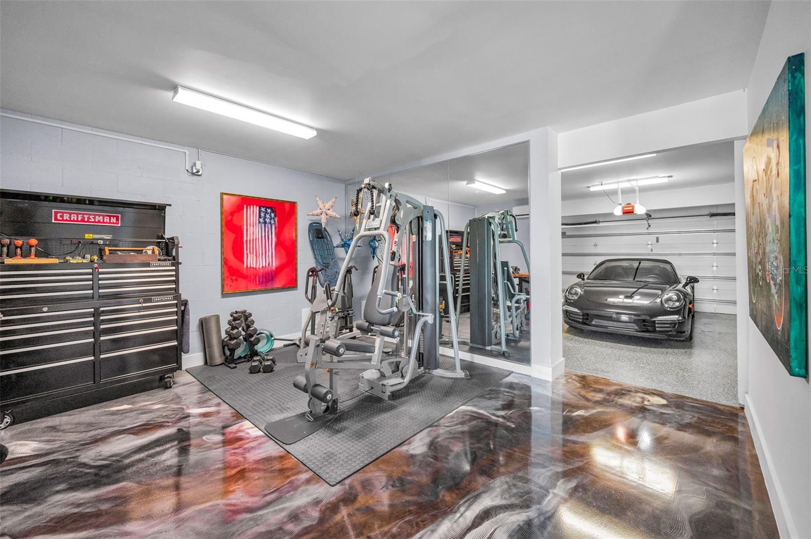 YACHT CLUB ESTATES - Residential