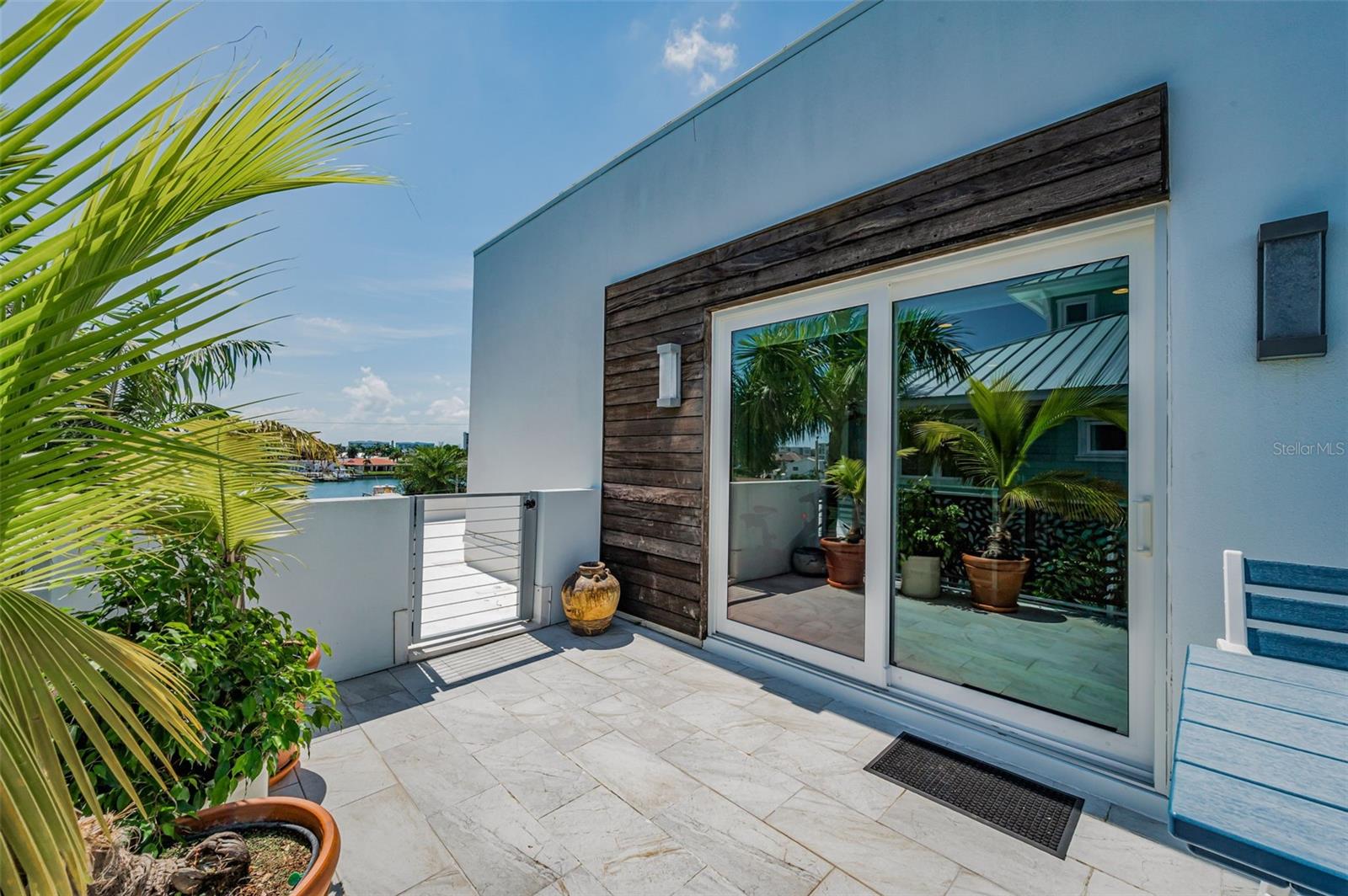 YACHT CLUB ESTATES - Residential