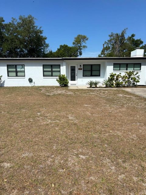 Photo of 8704 N Renfrew Place, Tampa, FL 33604 (MLS # TB8504539)