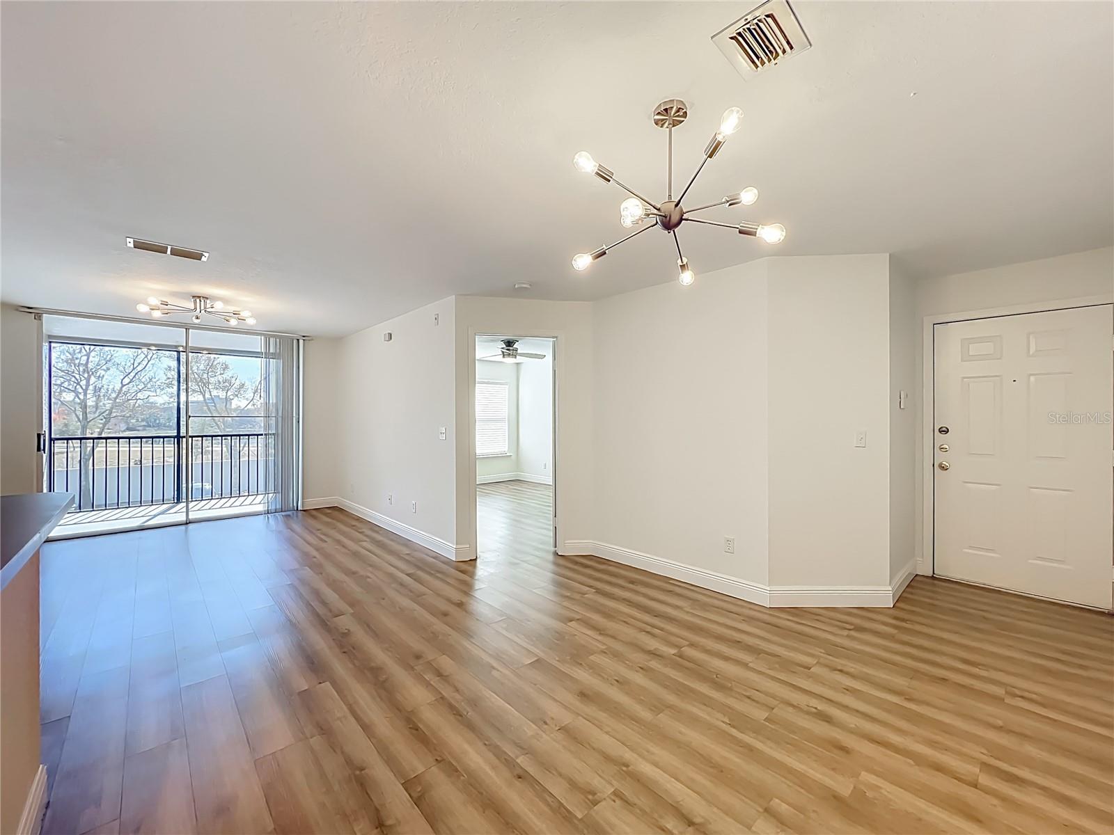 7511 SEURAT STREET 10203