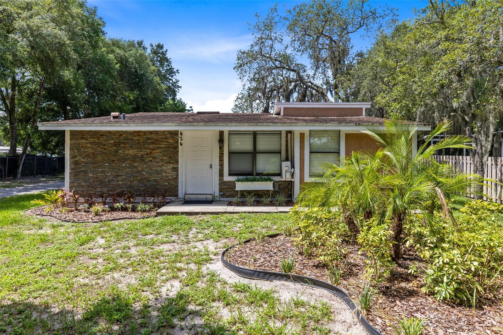 424 E WELCH ROAD
