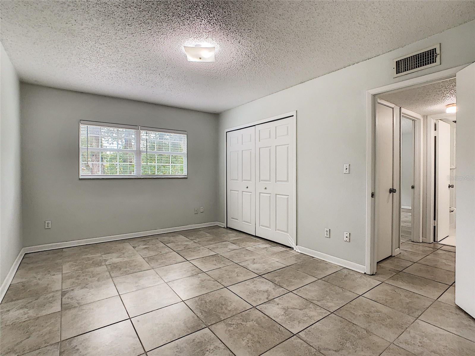 THORNTON PARK - Residential Lease