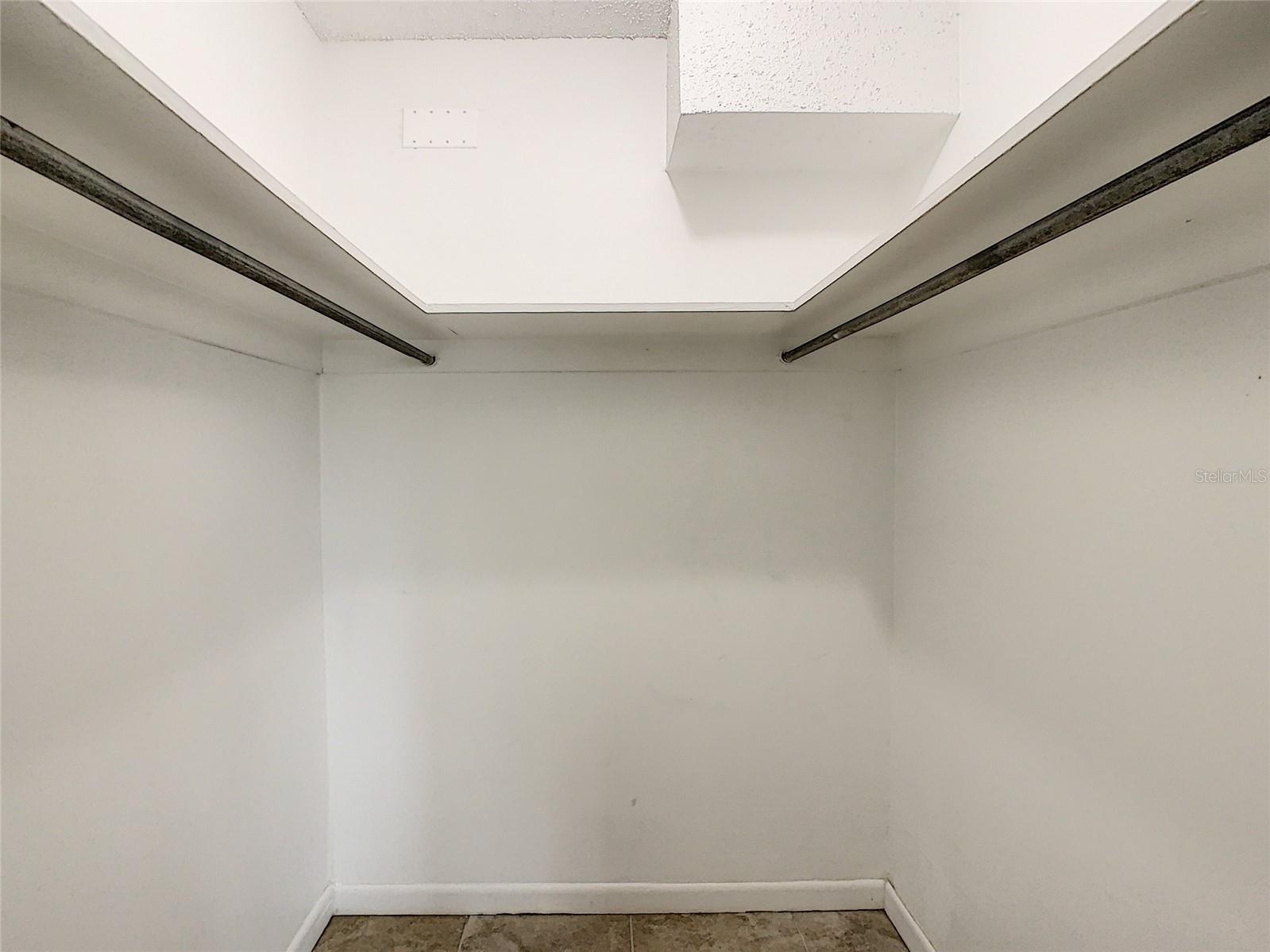 THORNTON PARK - Residential Lease