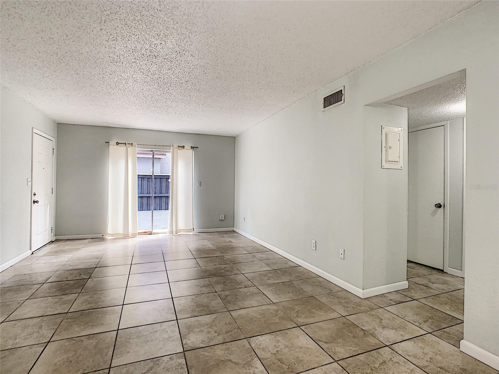 THORNTON PARK - Residential Lease