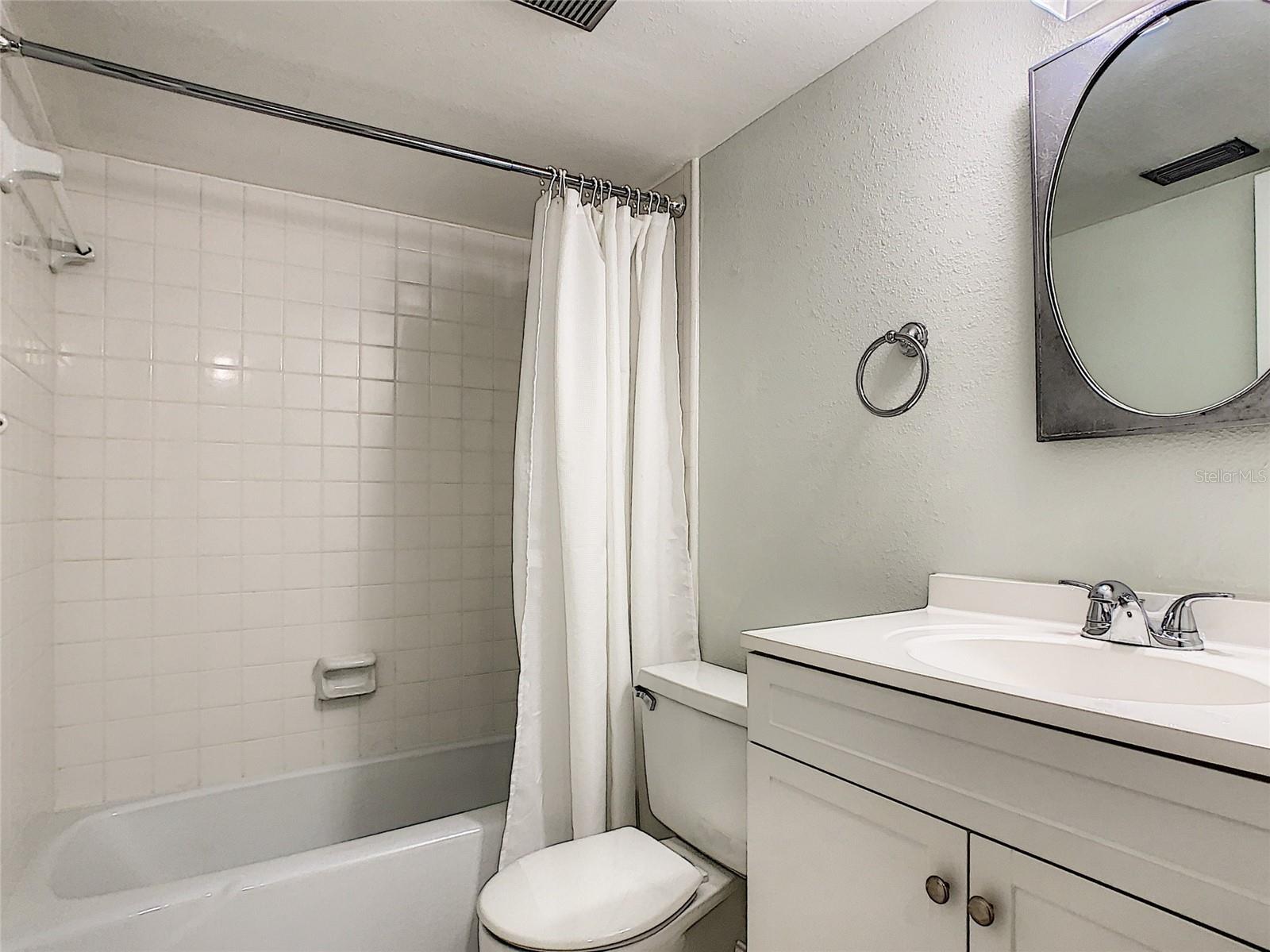 THORNTON PARK - Residential Lease