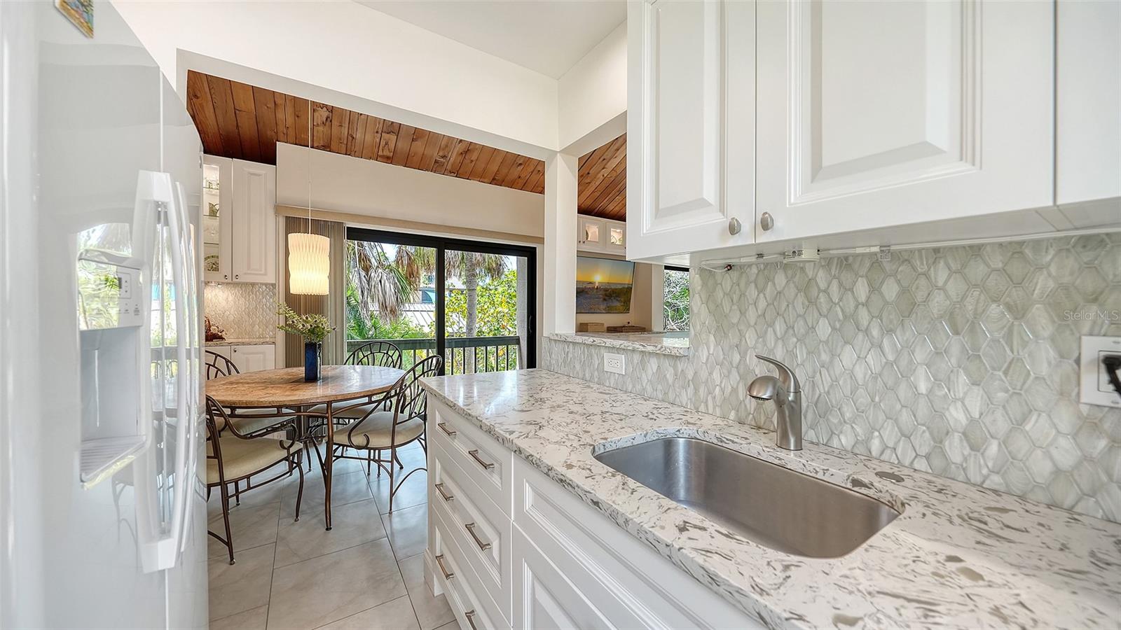 SANDY COVE III - Residential