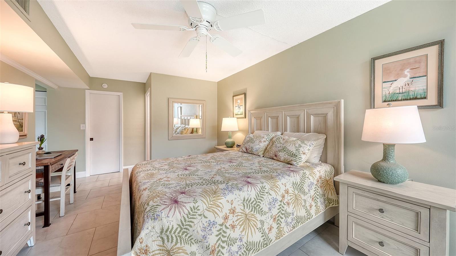 SANDY COVE III - Residential