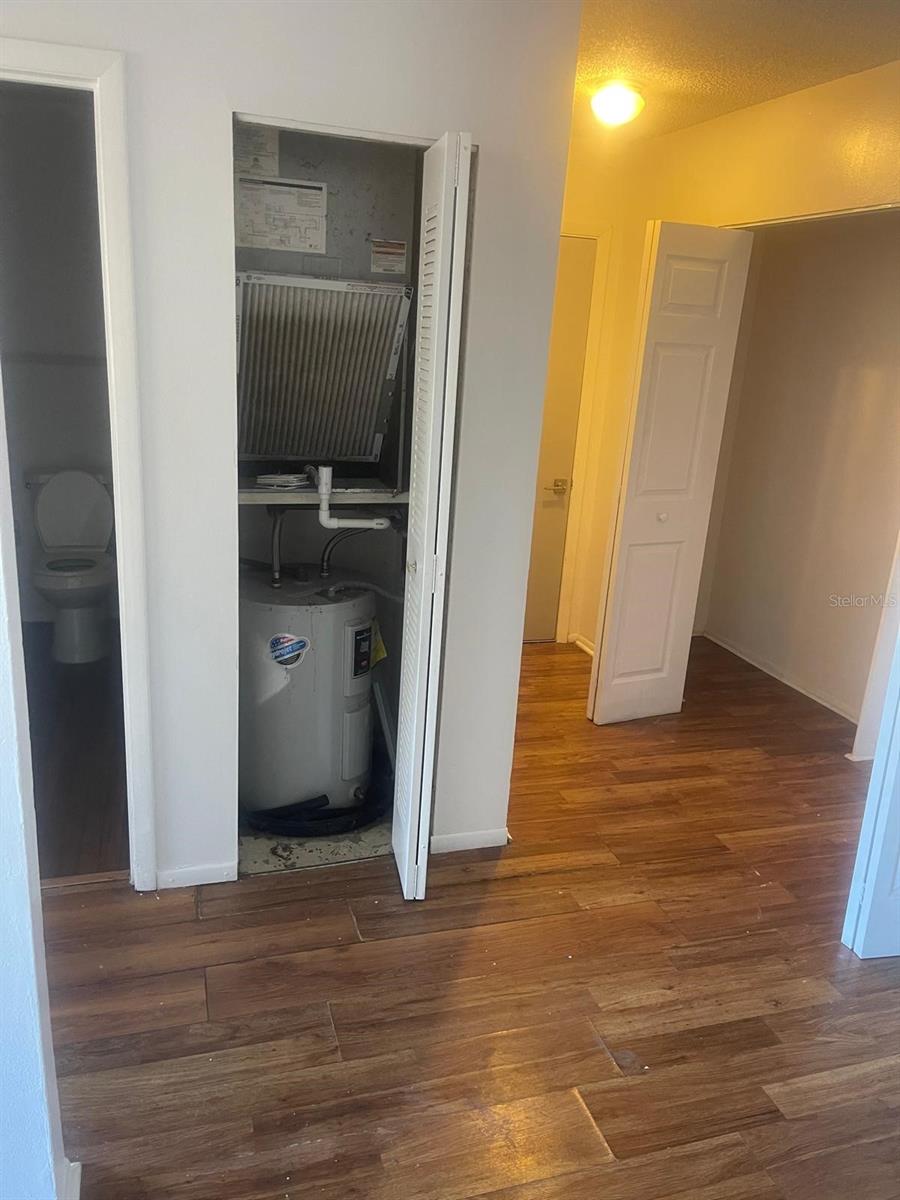 OXFORD SQUARE CONDO - Residential