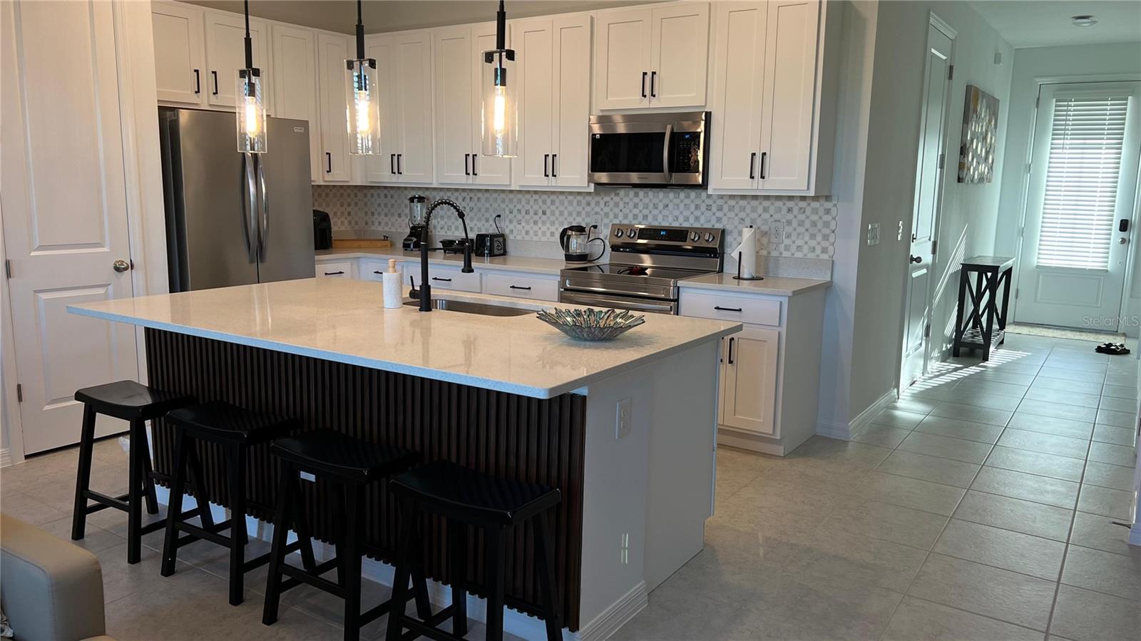 639 LONGBOAT DRIVE