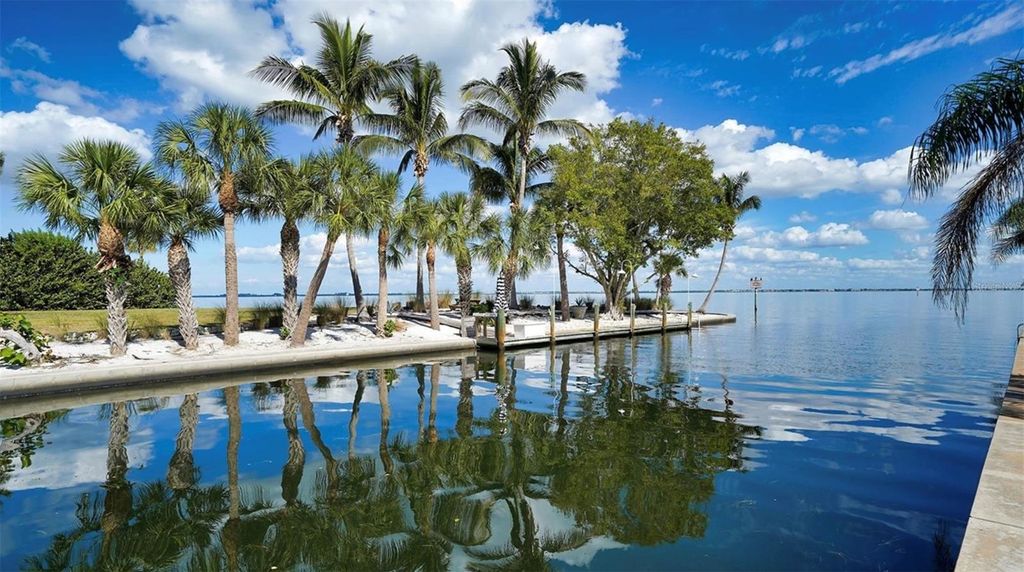 Photo of 4976 Gulf Of Mexico Drive #Villa 18, Longboat Key, FL 34228 (MLS # A4665034)