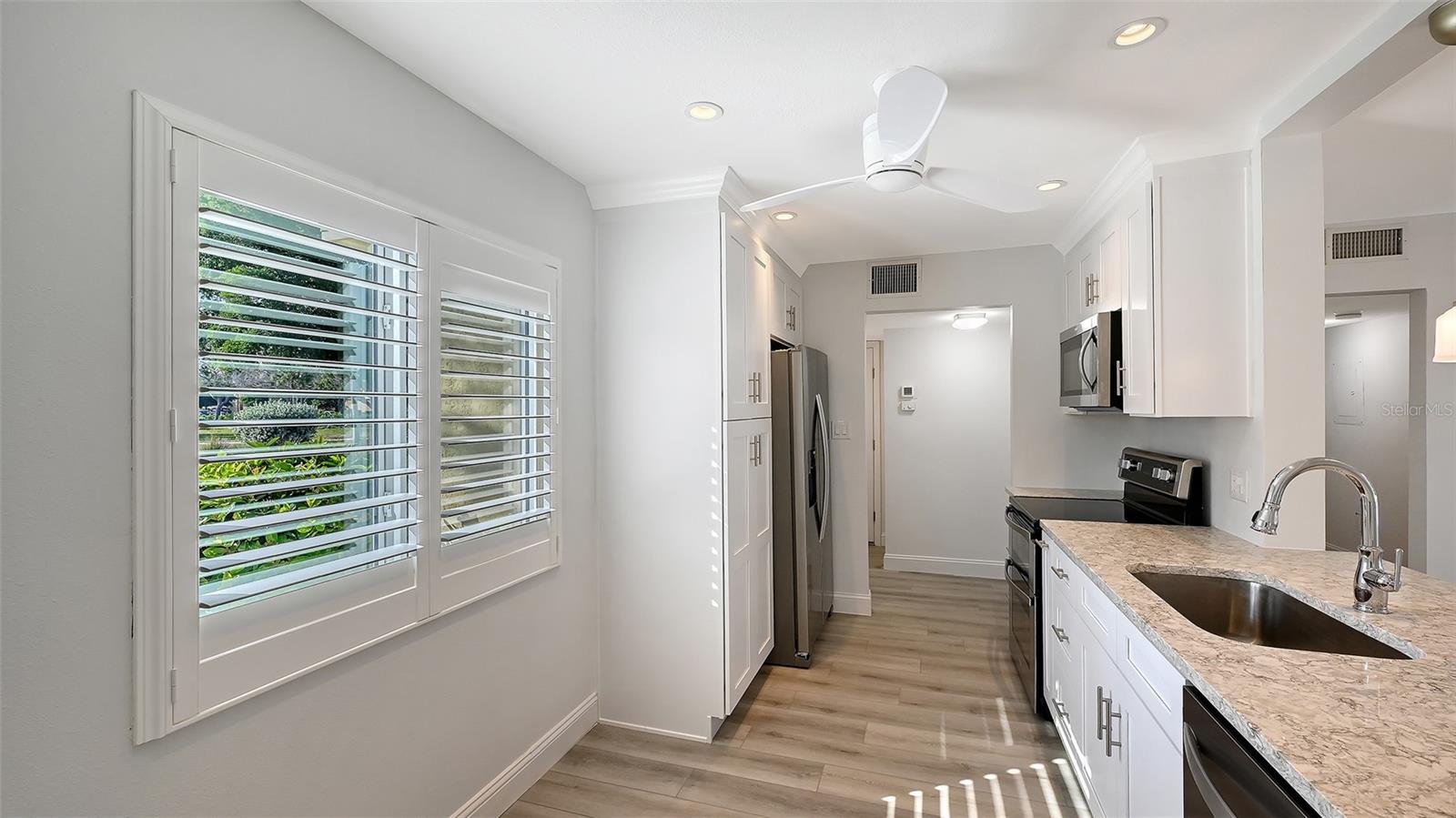 WINDWARD BAY AMD - Residential