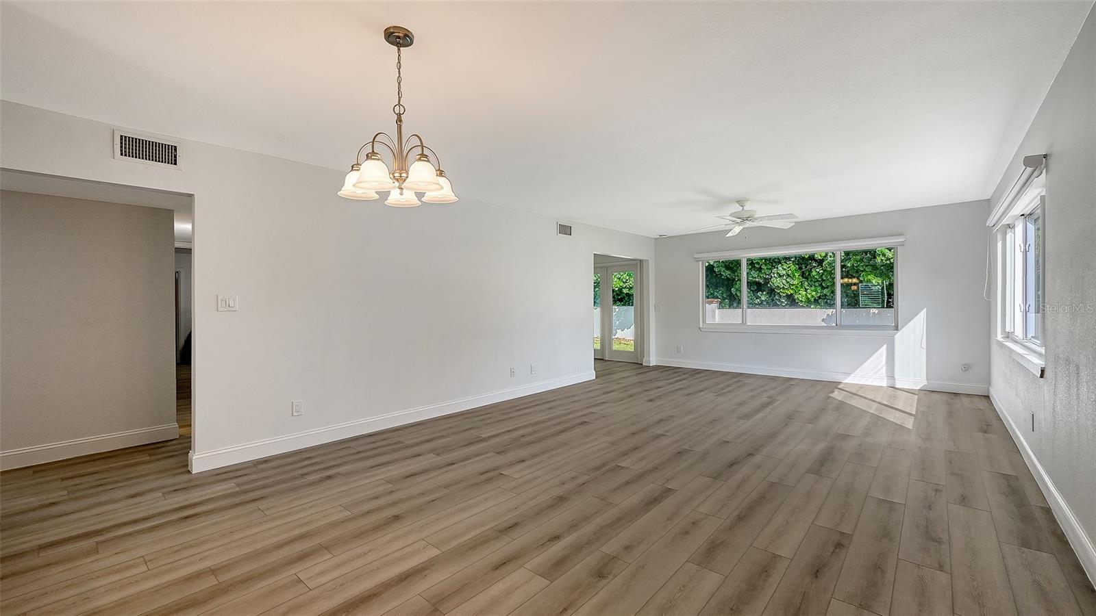 WINDWARD BAY AMD - Residential