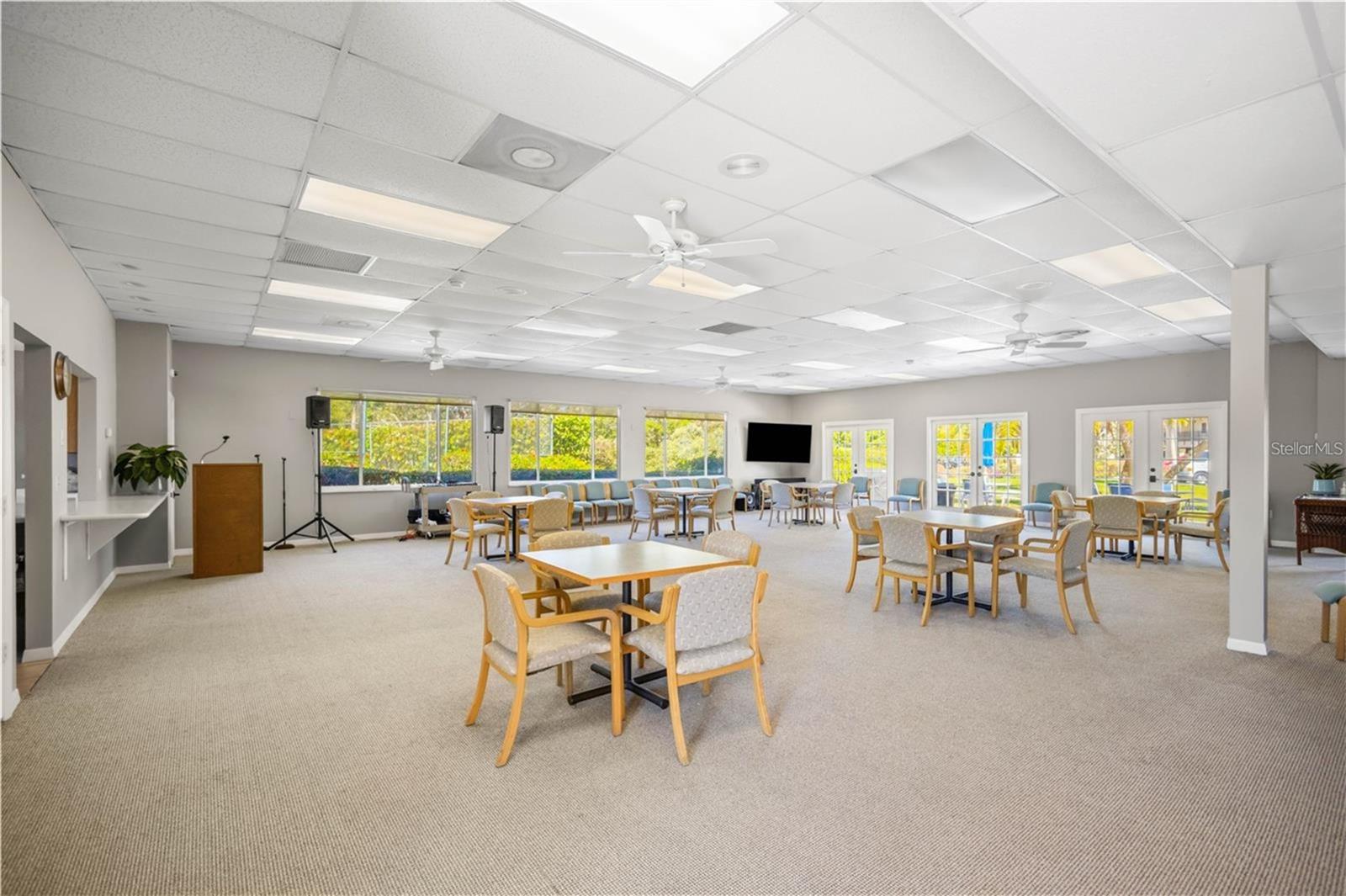 WINDWARD BAY AMD - Residential