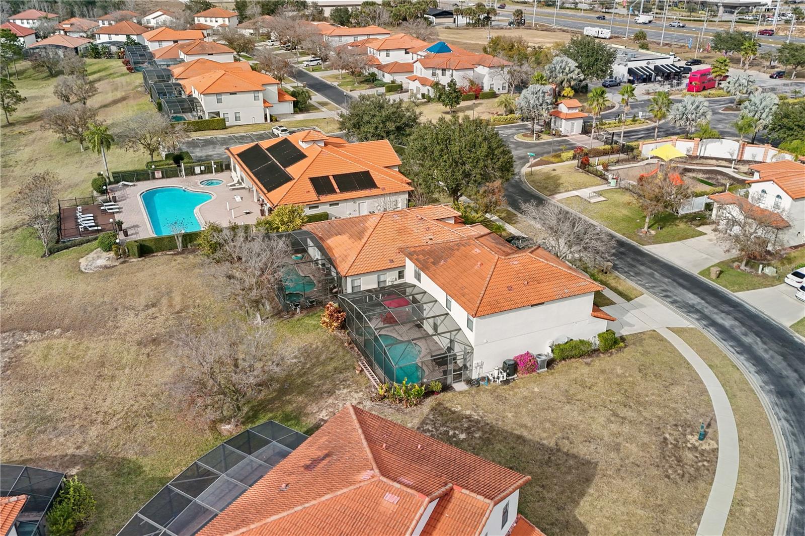 HIGH GROVE UNIT 02 - Residential