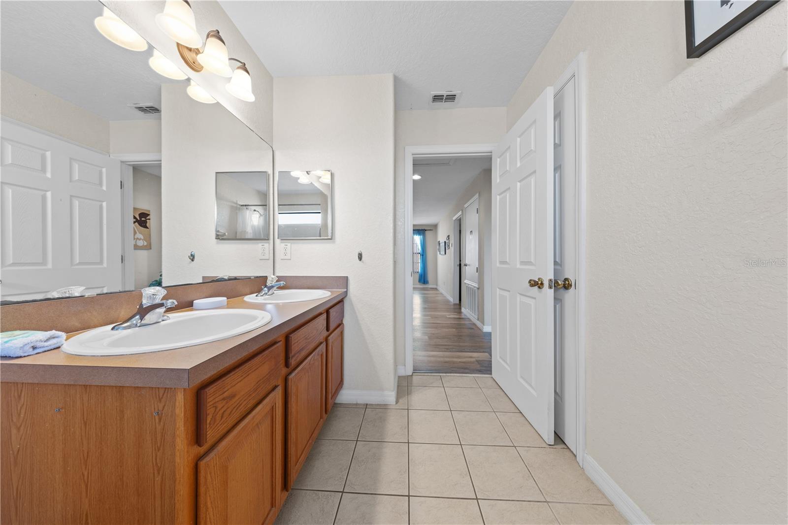 HIGH GROVE UNIT 02 - Residential