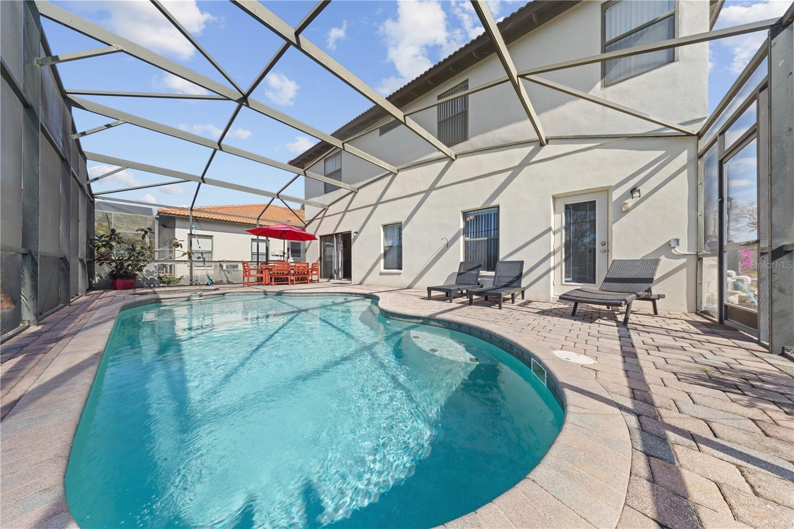 HIGH GROVE UNIT 02 - Residential