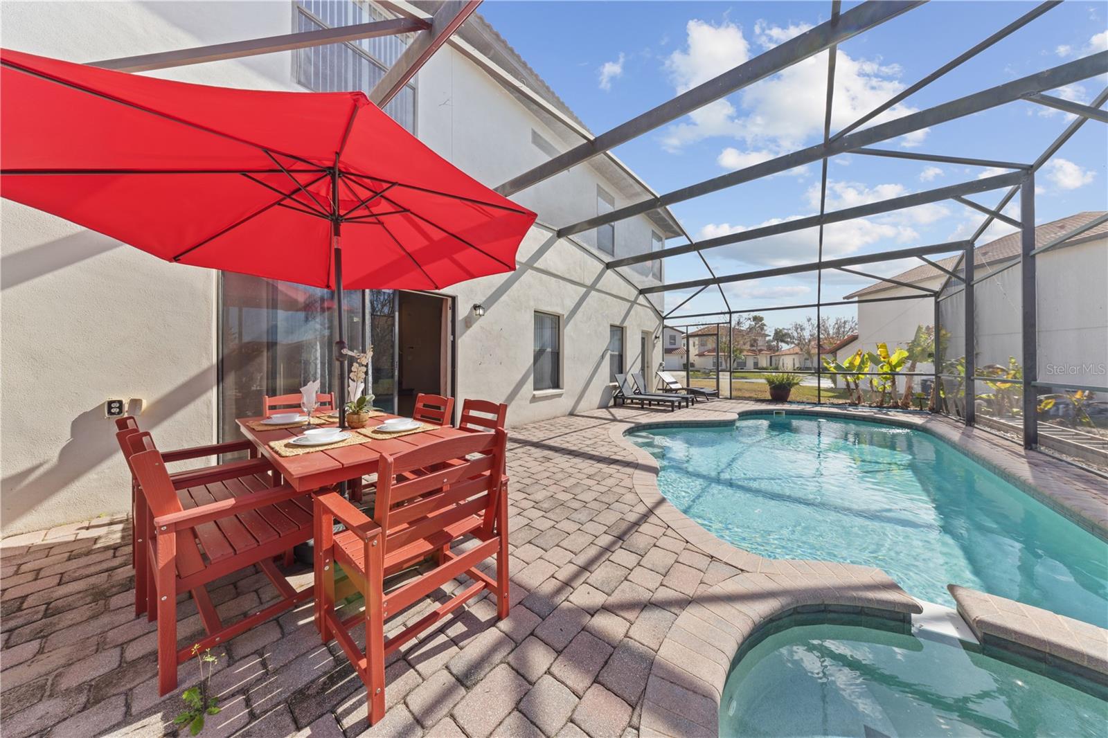 HIGH GROVE UNIT 02 - Residential