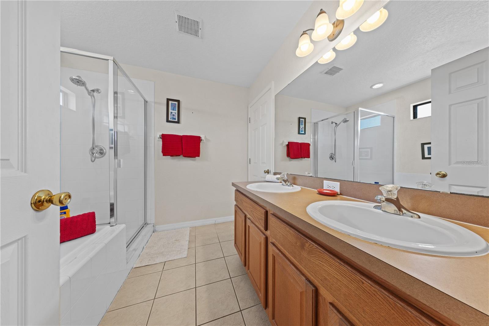 HIGH GROVE UNIT 02 - Residential