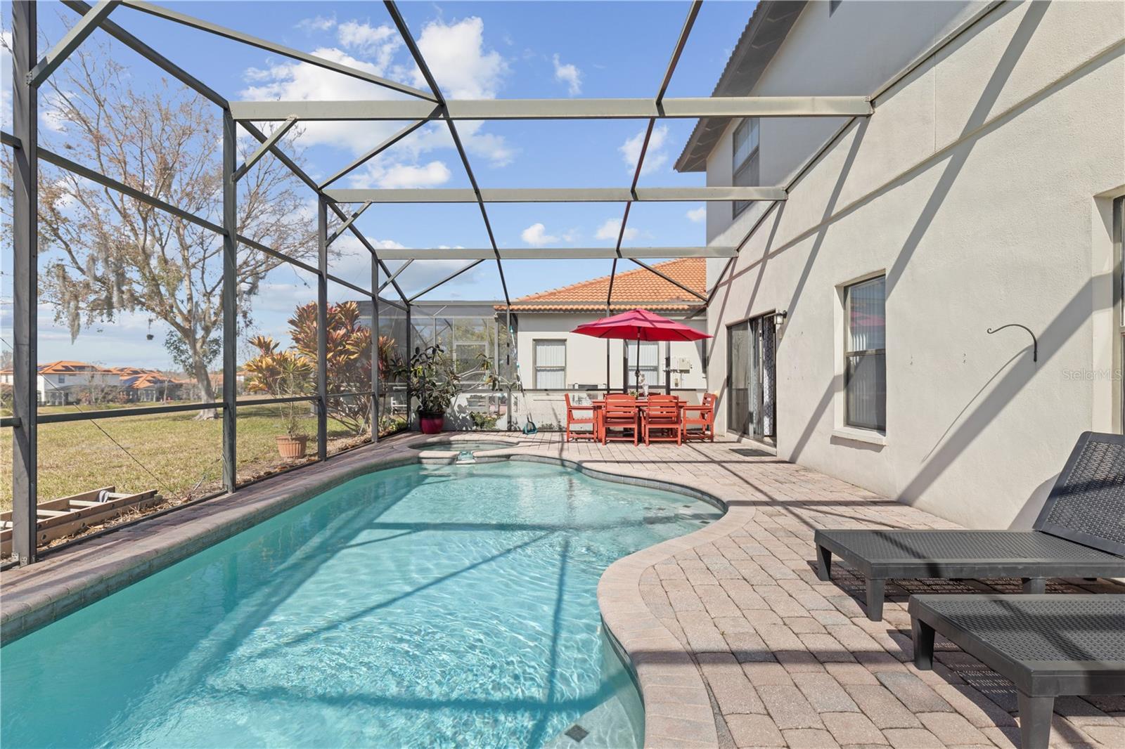 HIGH GROVE UNIT 02 - Residential