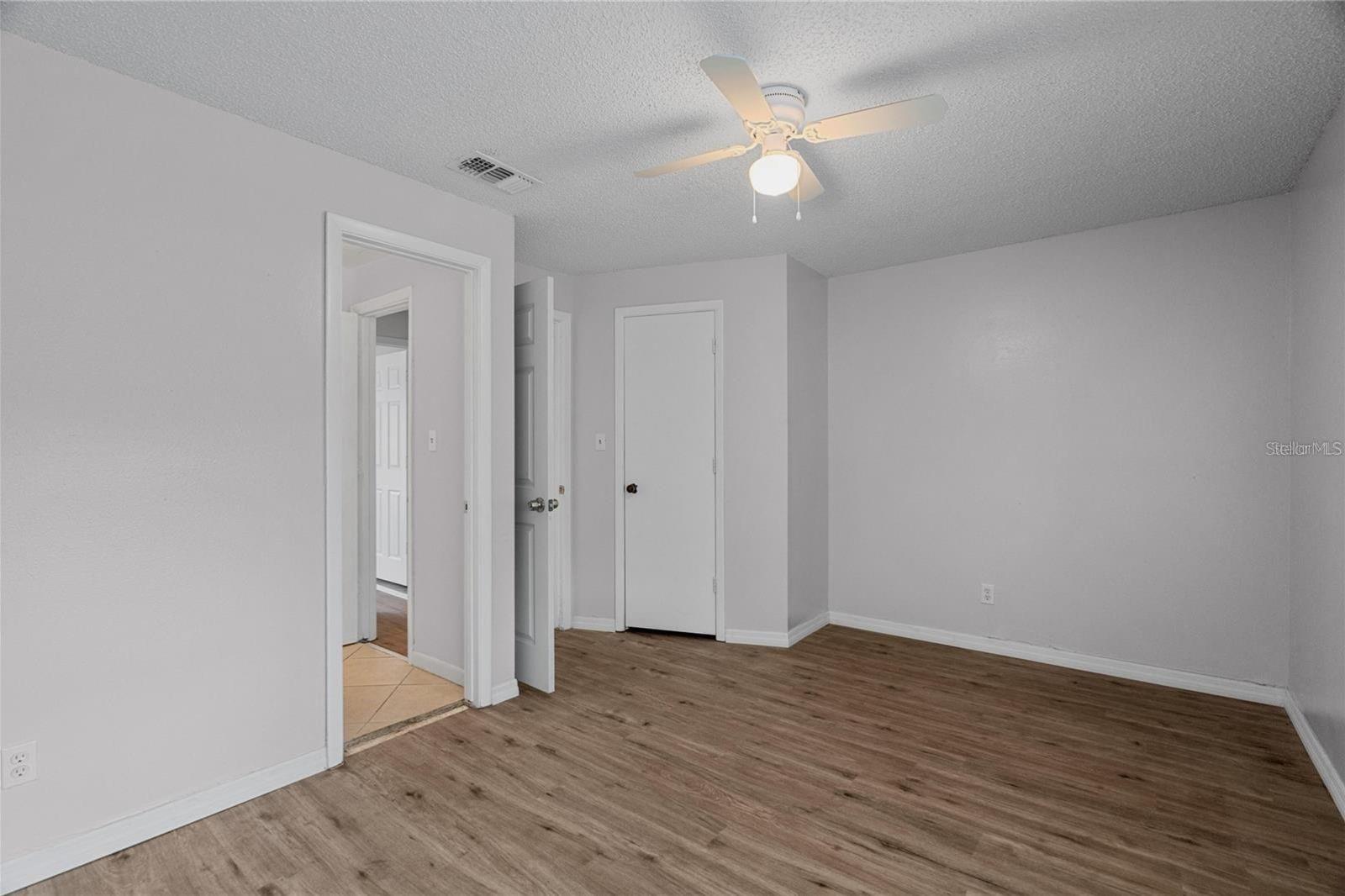 WASHINGTON SQUARE TOWNHOME CON - Residential