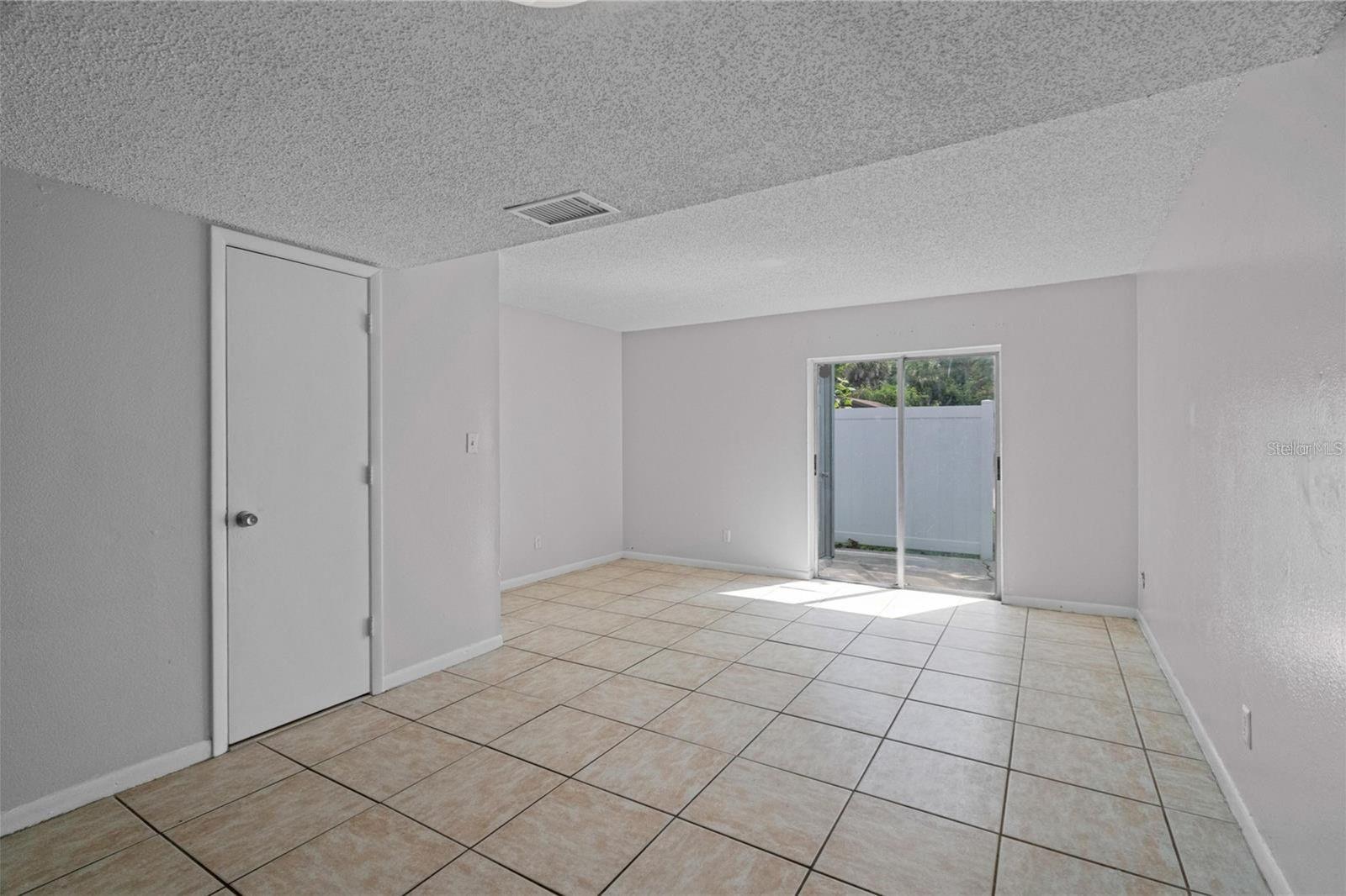 WASHINGTON SQUARE TOWNHOME CON - Residential