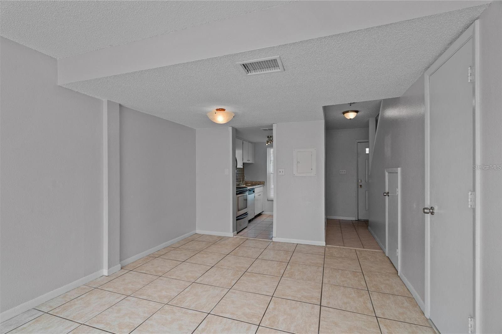 WASHINGTON SQUARE TOWNHOME CON - Residential