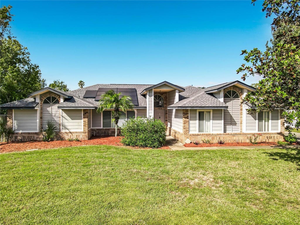 Photo of 510 Brokenshire Drive, Debary, FL 32713 (MLS # O6448464)