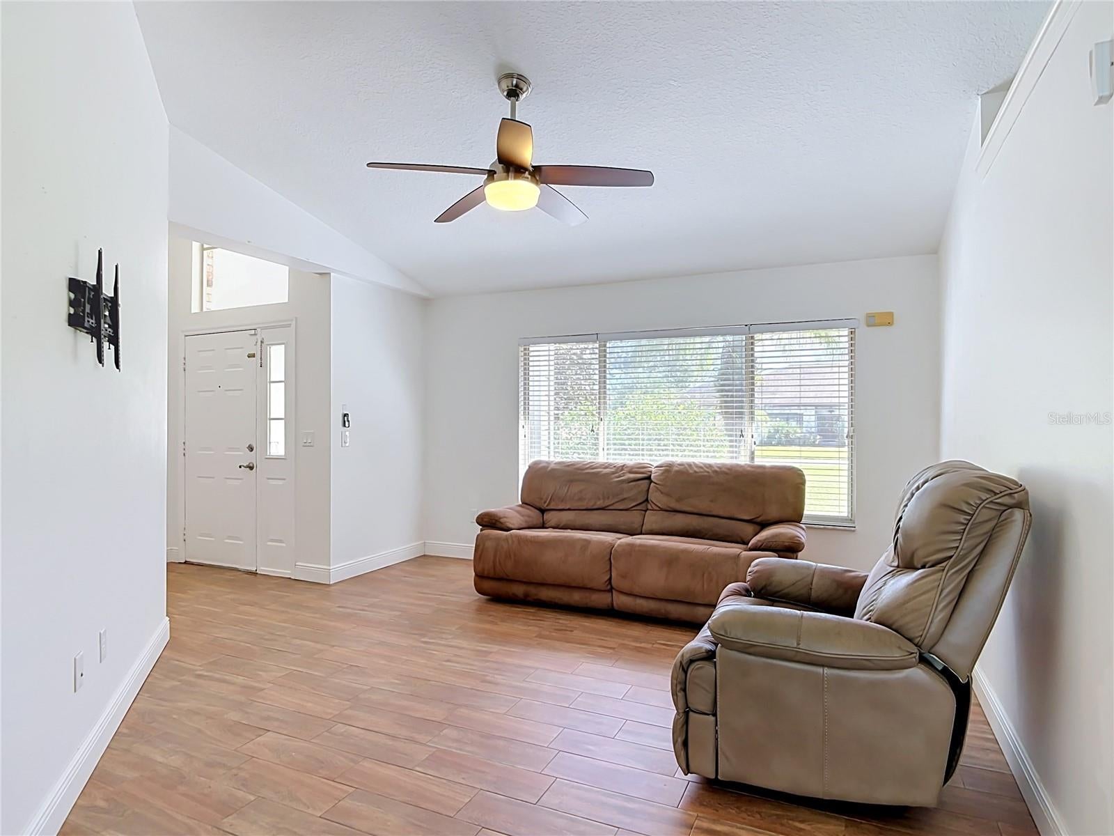 510 BROKENSHIRE DRIVE