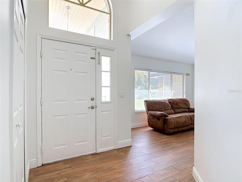Photo of 510 Brokenshire Drive, Debary, FL 32713 (MLS # O6448464)
