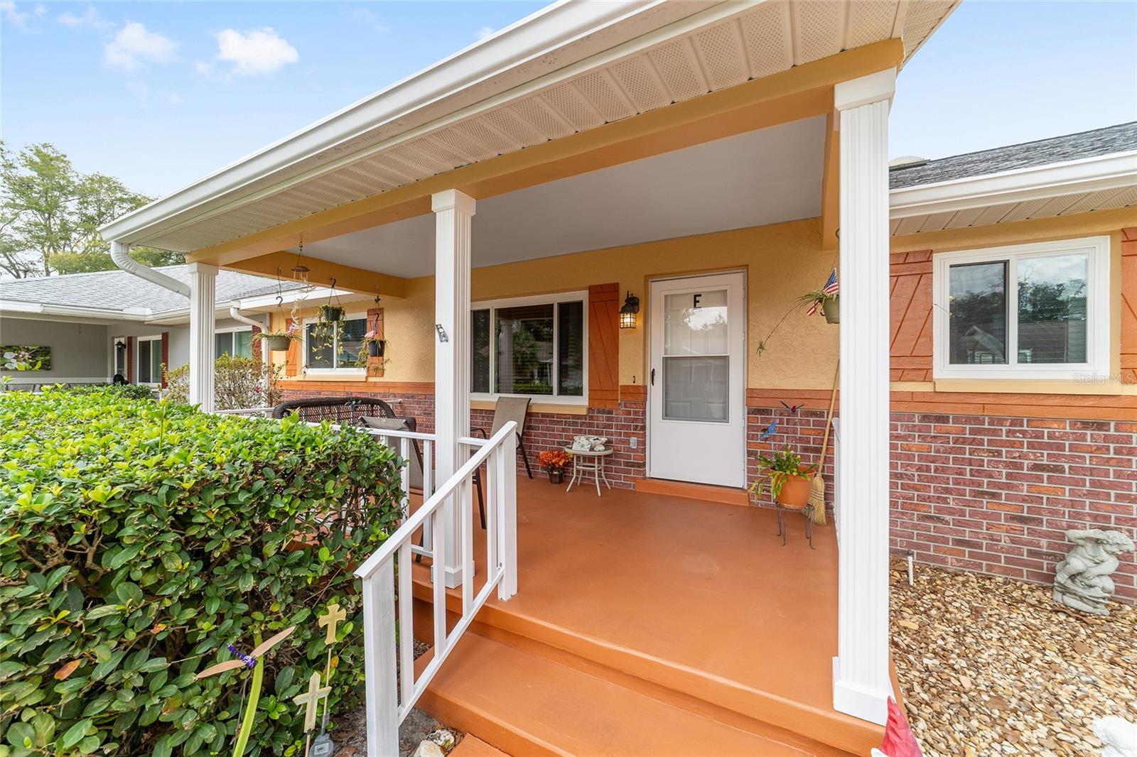 ON TOP OF THE WORLD - Residential